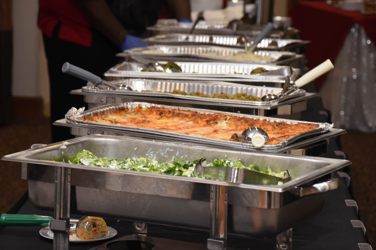 Mitts 2 Pits catering buffet